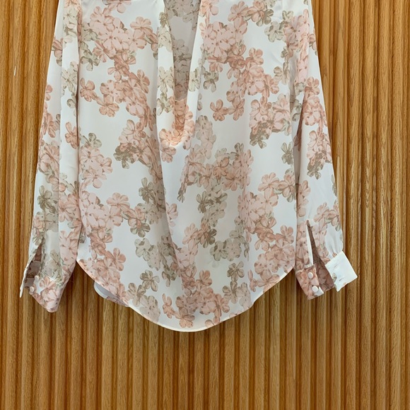 6 neutral women’s tops - J Crew, Banana Republic, Skora - Picture 14 of 14